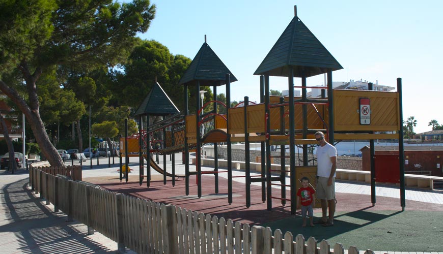Playa Carregador Playground – Palmanova